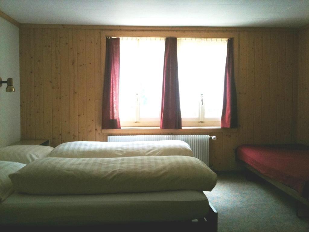 Hotel Stalden Lütschenthal Oda fotoğraf