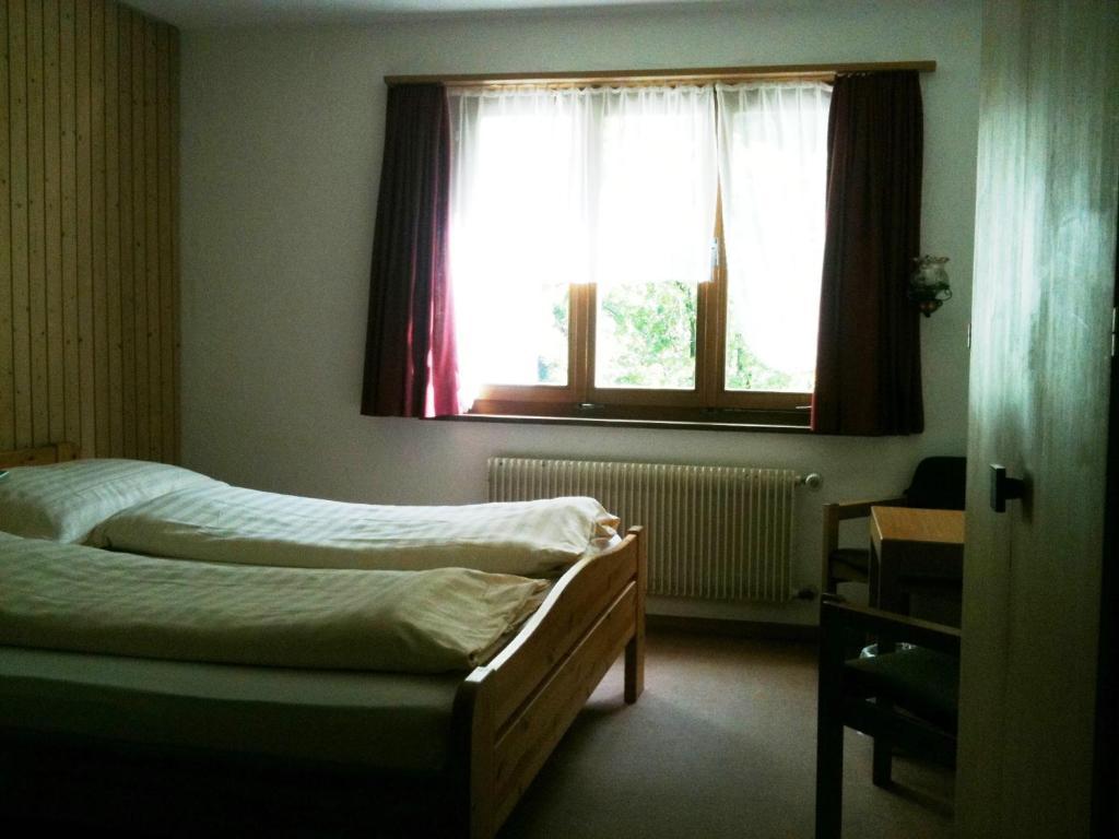 Hotel Stalden Lütschenthal Oda fotoğraf
