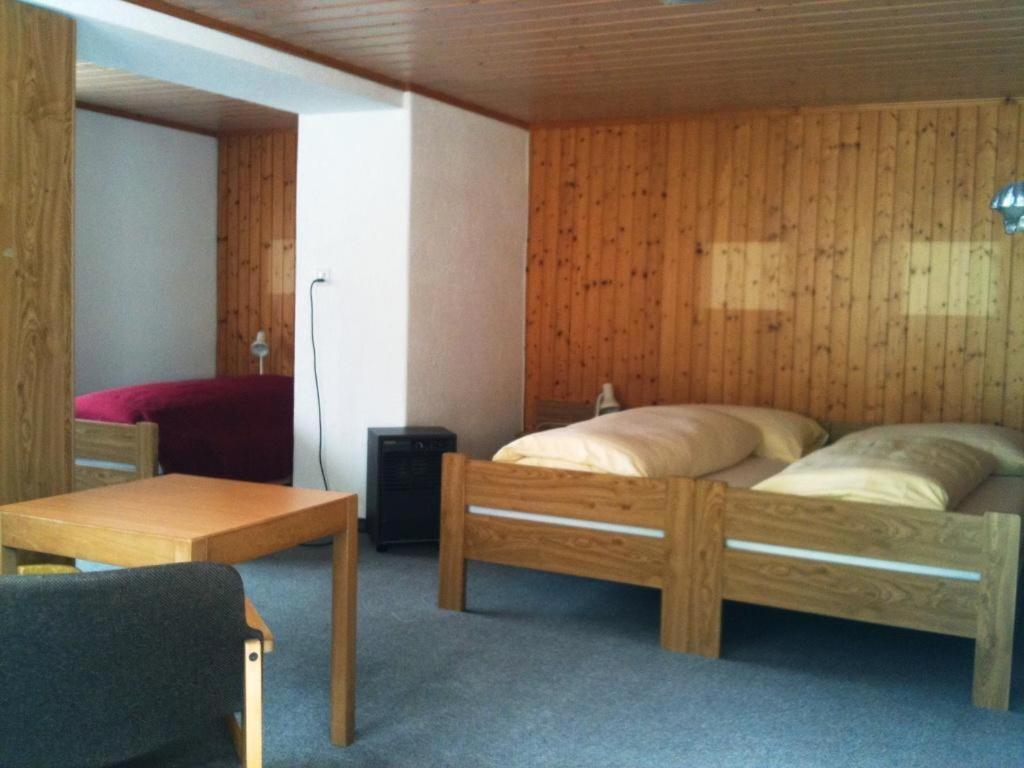 Hotel Stalden Lütschenthal Oda fotoğraf